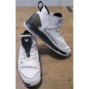 Jordan Evolution 85 Size 7Y 429546-105 White Black Metallic Silver 2010 Wmns 8.5